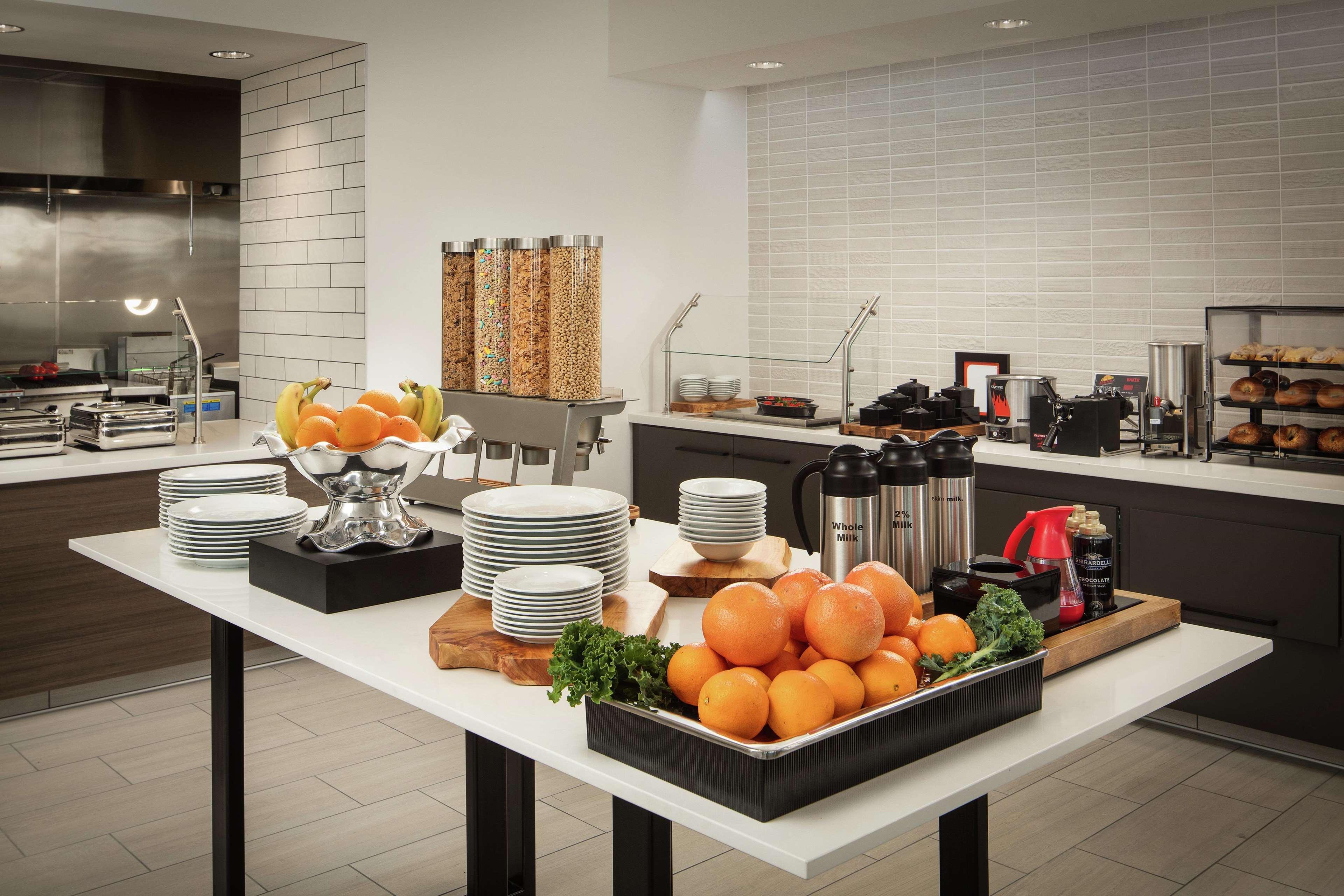 Hilton Garden Inn Sacramento Airport Natomas מראה חיצוני תמונה
