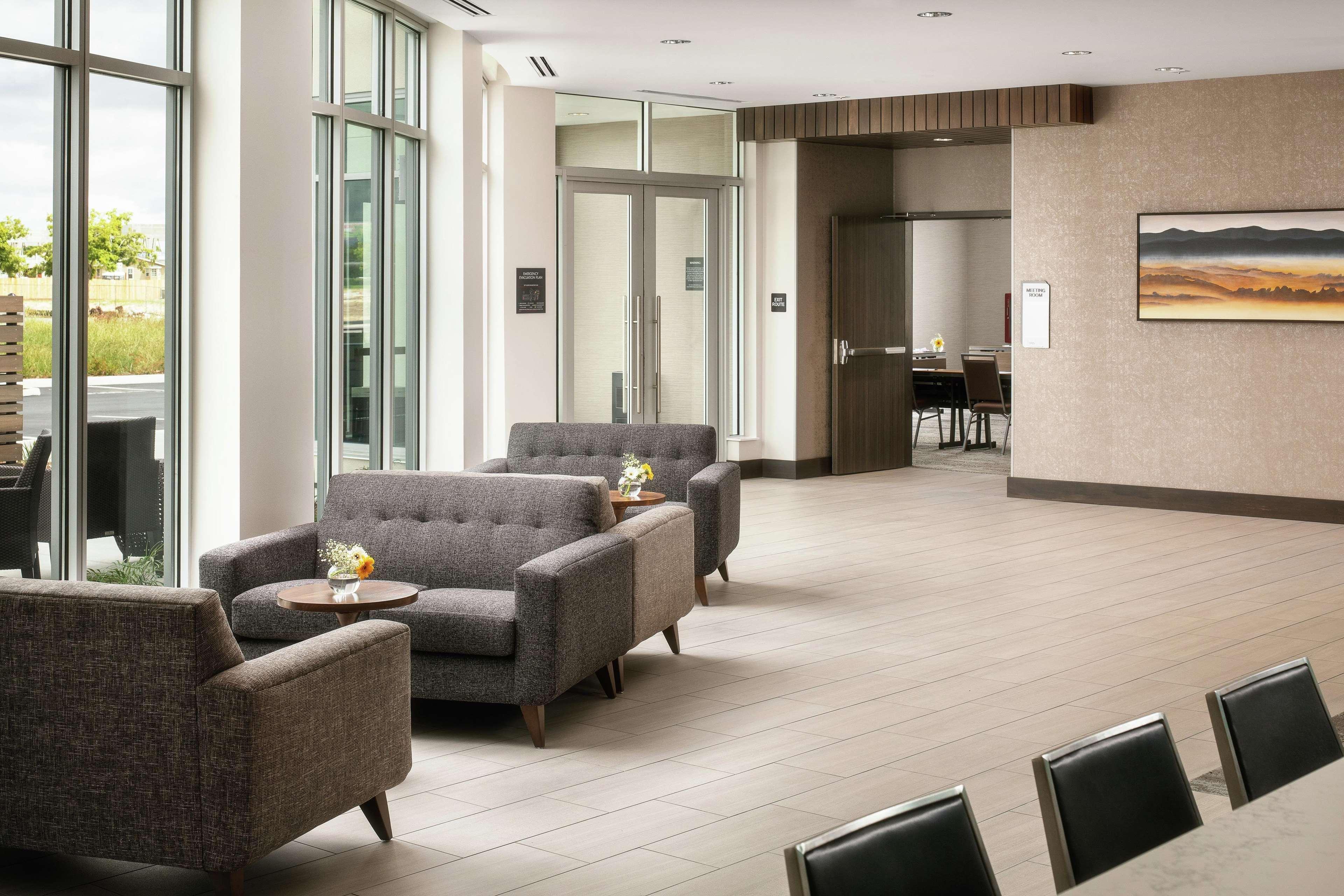 Hilton Garden Inn Sacramento Airport Natomas מראה חיצוני תמונה