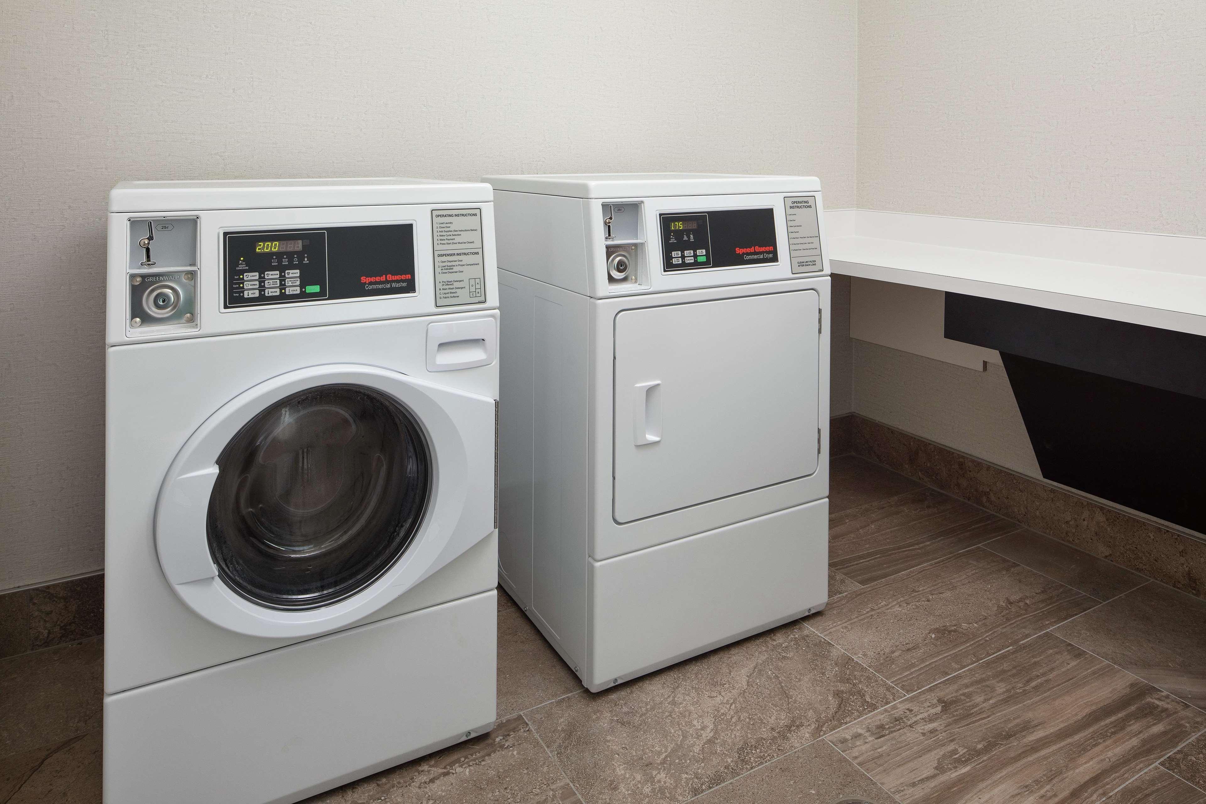 Hilton Garden Inn Sacramento Airport Natomas מראה חיצוני תמונה